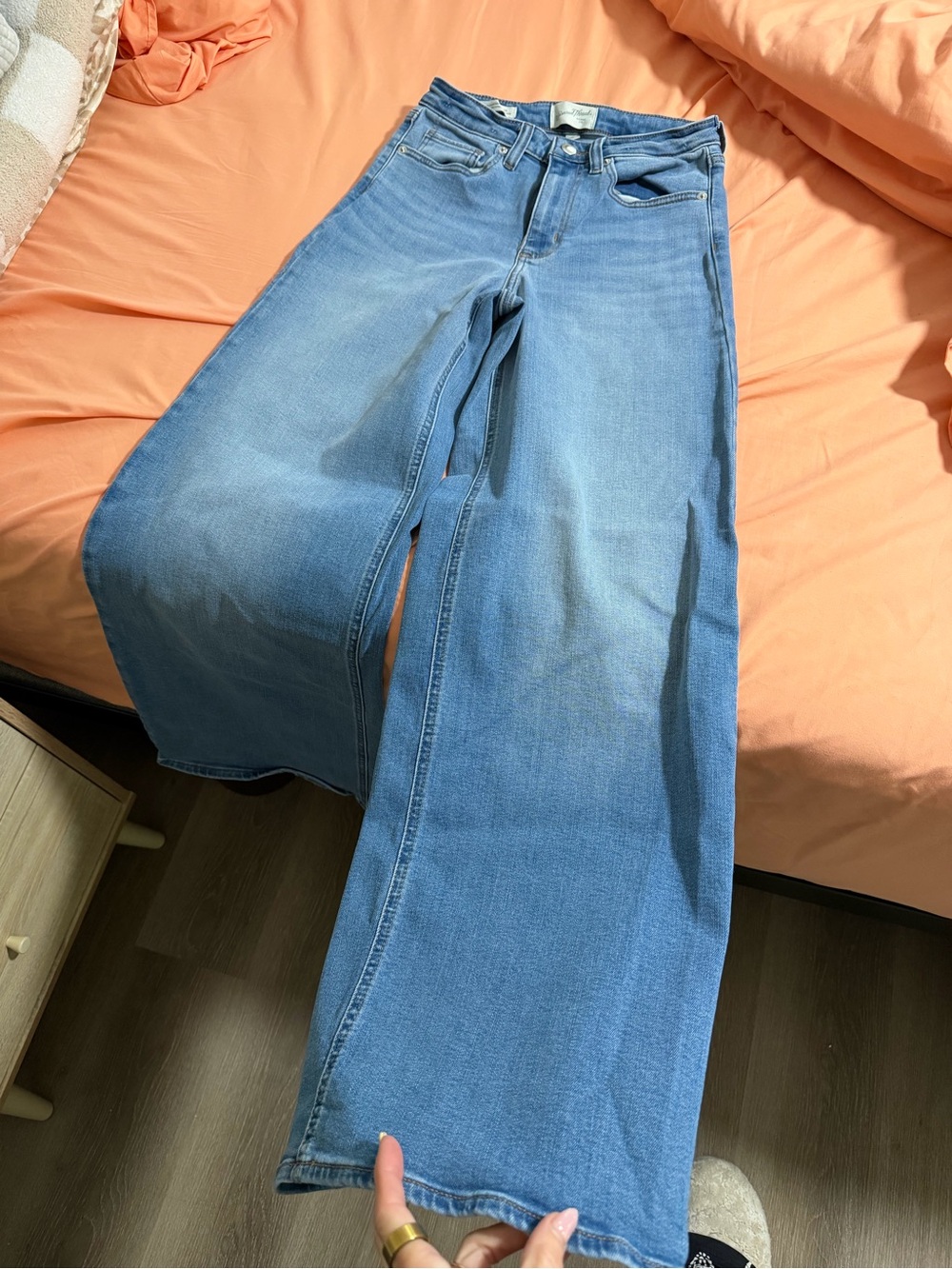 Universal Thread Light Blue High-Rise Wide Leg Jeans